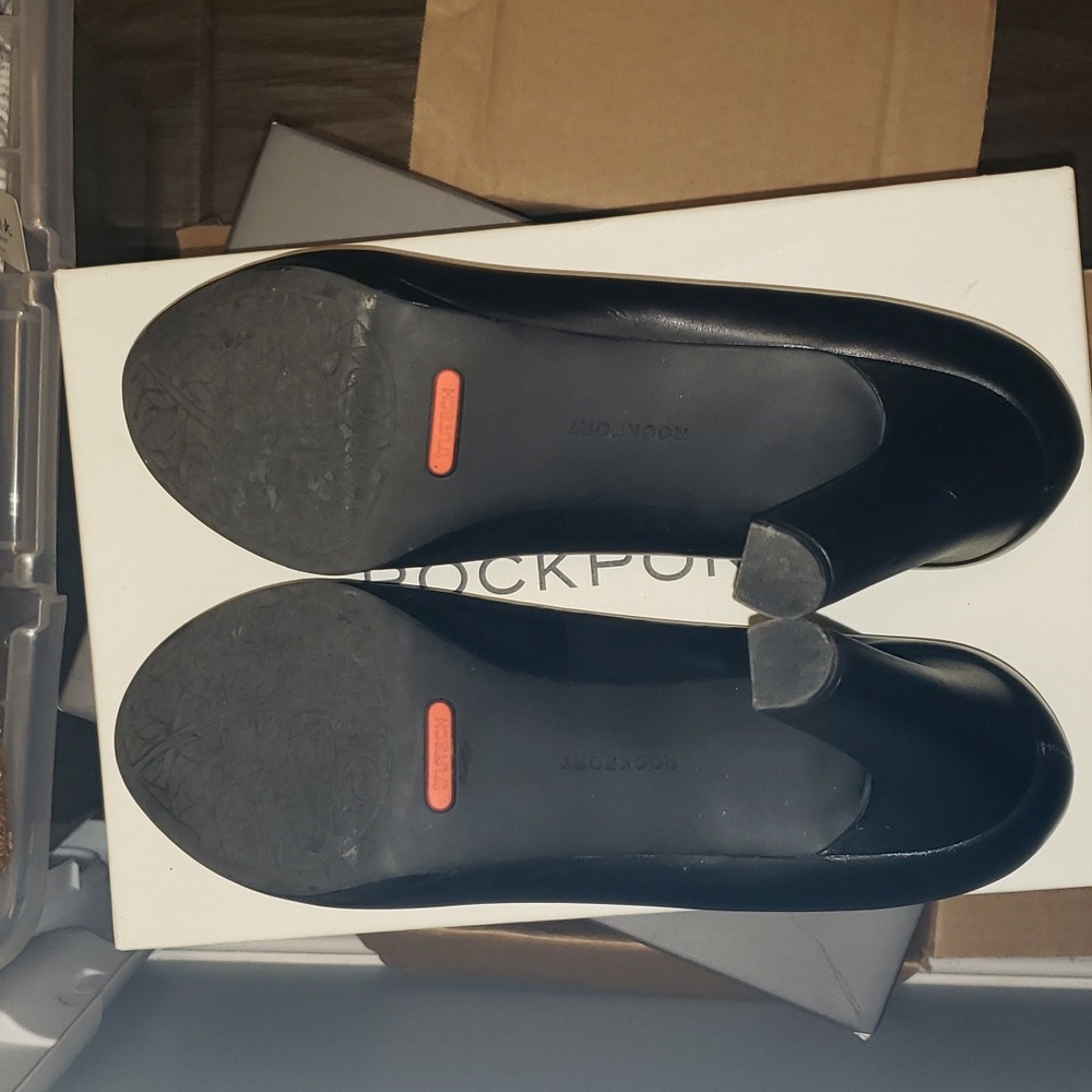 Rockport Ally Plain Pump View 4